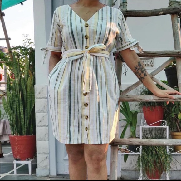 SOLD ❌ Striped Summer Button Down Dress / Shirtdress / shirt dress - Picture 8 of 9